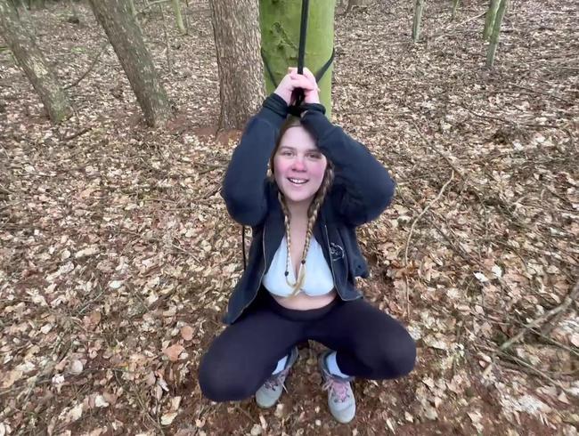 Il mio appuntamento sessuale nella foresta: legato e scopato!